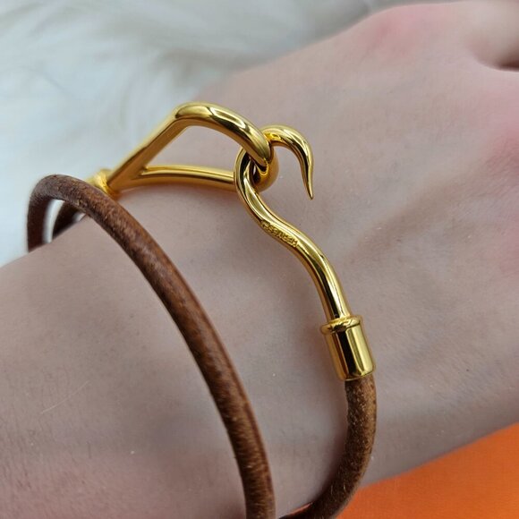 Hermès Brown Leather Hook Bracelet - Picture 7 of 15